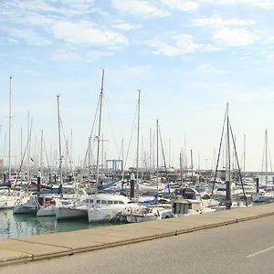 https://apartamento-medina-puerto-sherry.es-andalucia.com