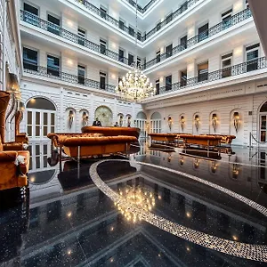 **** Hotell Prestige Ungern