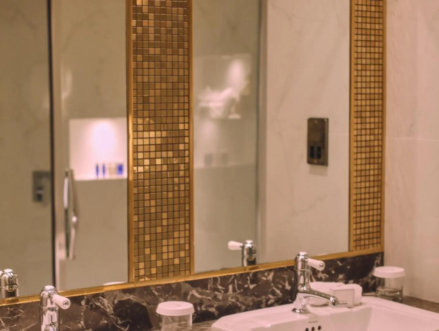 Hayfield Manor Hotell Cork 5*,
